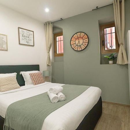 Le Mattoni 2 Apartment Menton Bagian luar foto