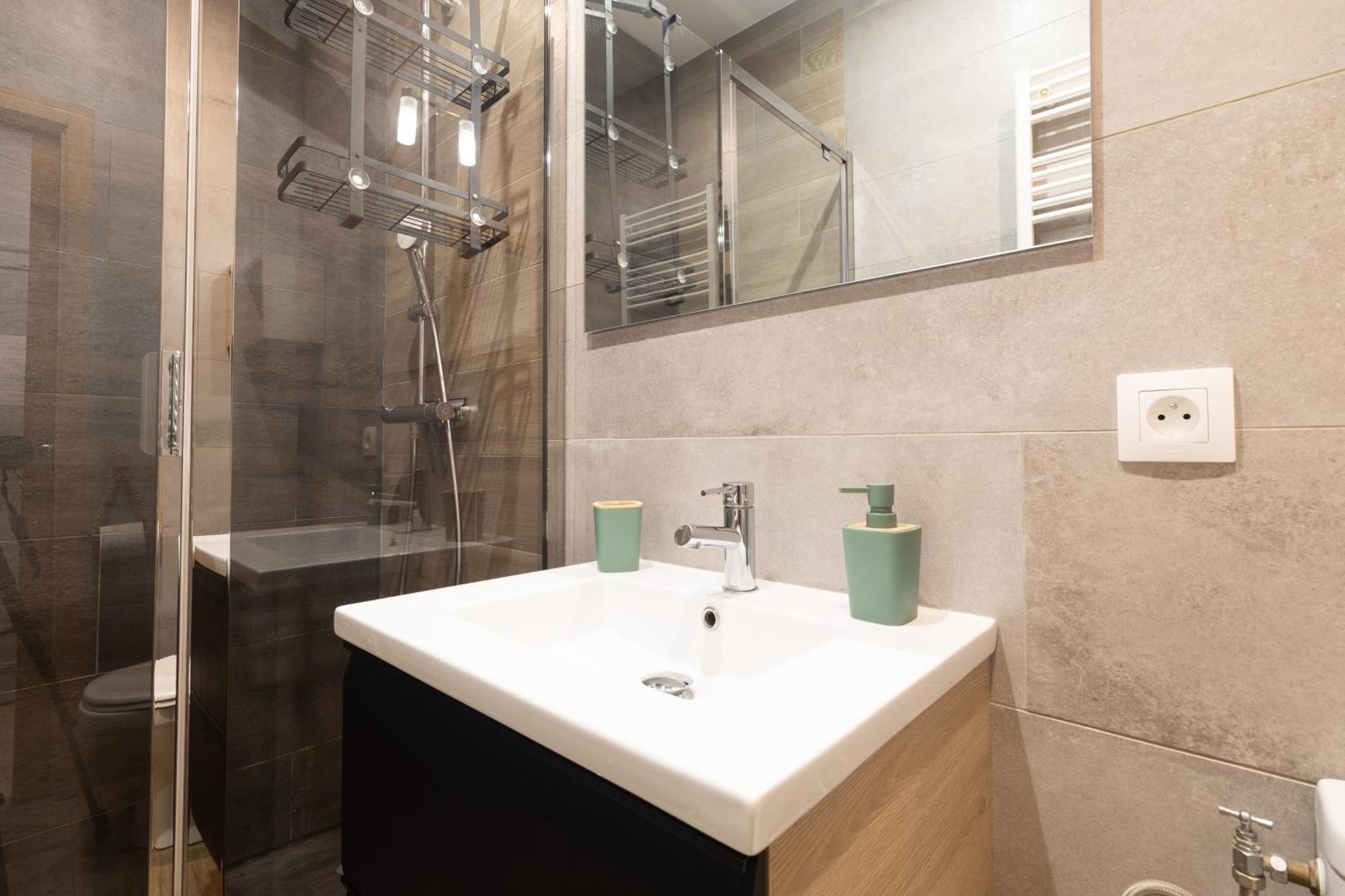 Le Mattoni 2 Apartment Menton Bagian luar foto