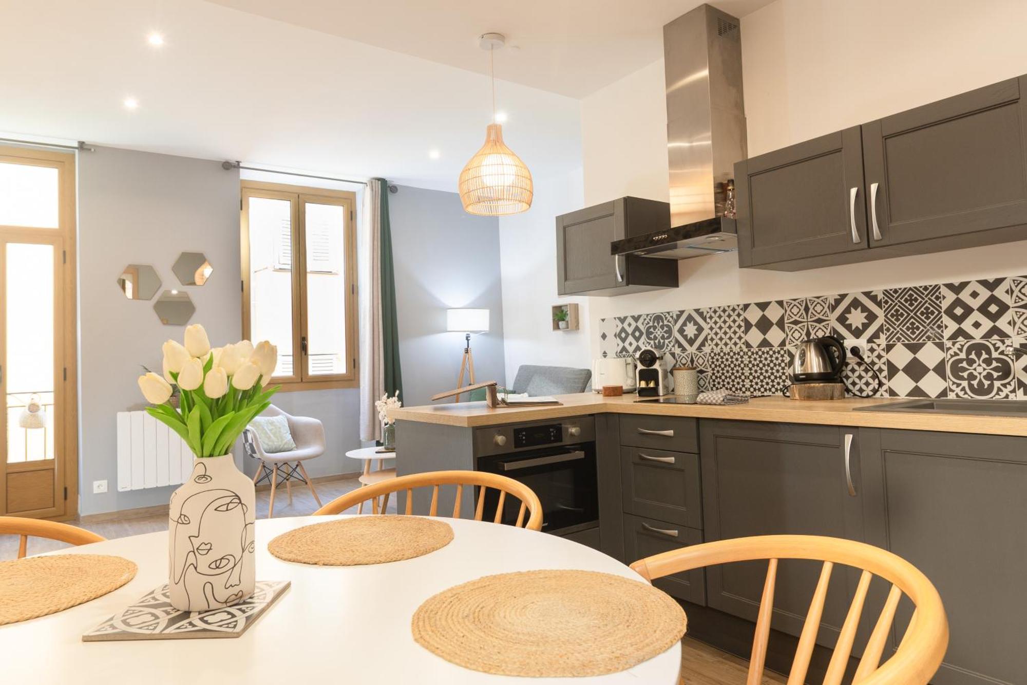 Le Mattoni 2 Apartment Menton Bagian luar foto
